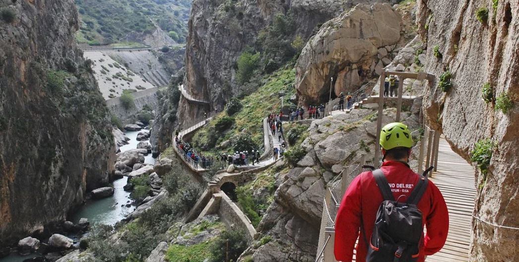 excursion caminito del rey viaje a malaga vacaciones singles