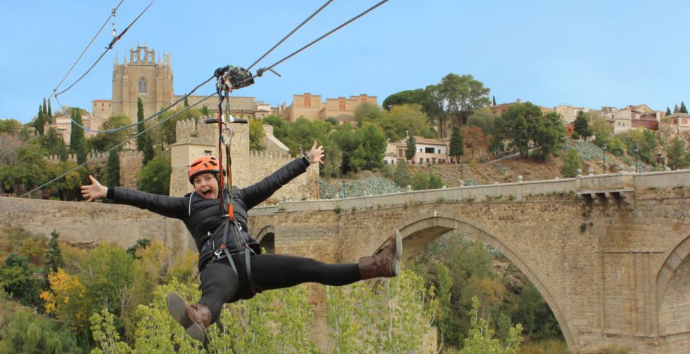Toledo Tirolina Puente de San Martin Que hacer. b2b Viajes
