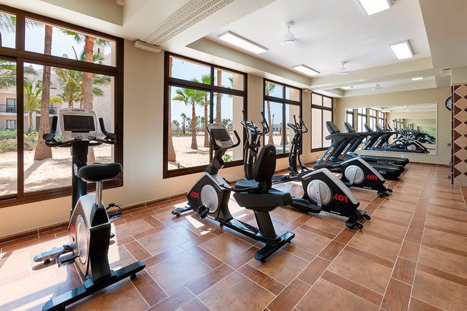 Gimnasio equipado del Hotel Riu Karamboa