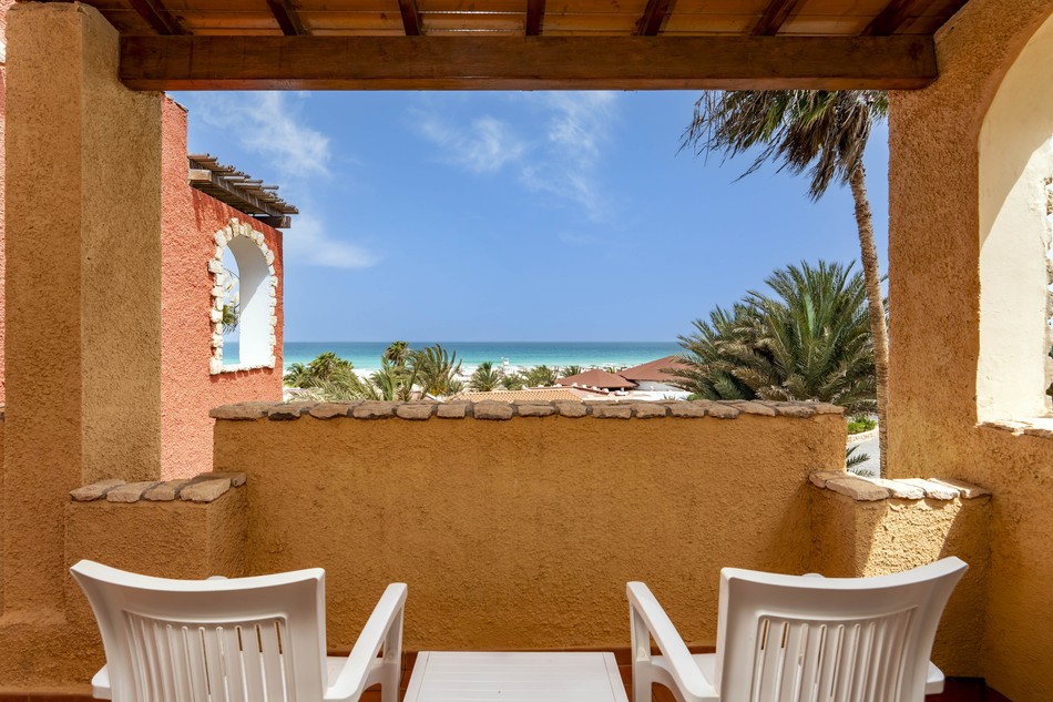 Terraza con vistas al mar de la habitación Doble Vista Mar del Occidental Boa Vista Beach