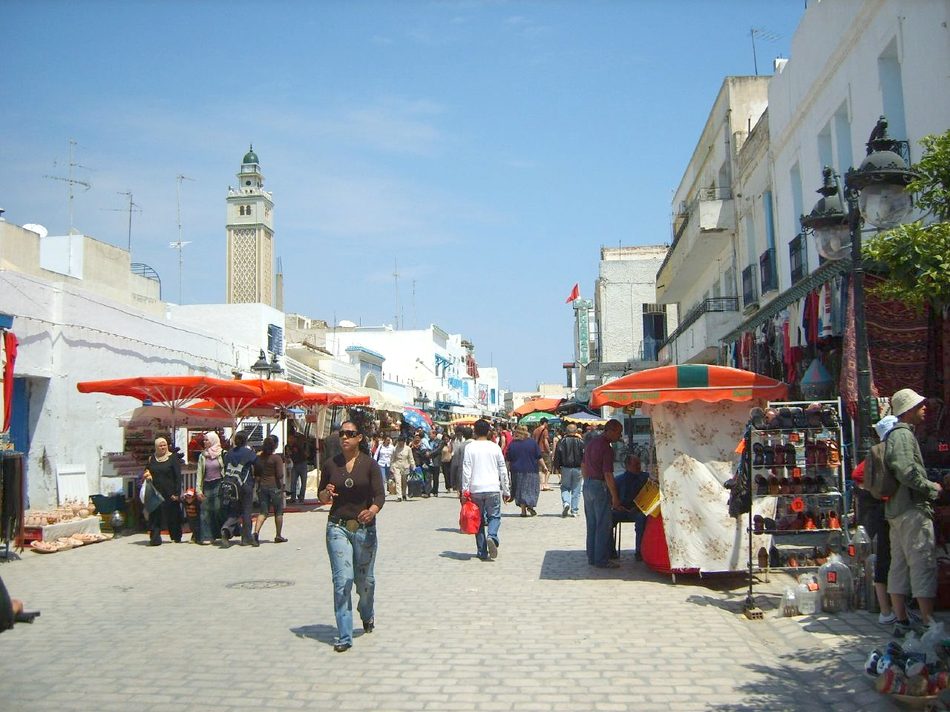 Excursión al mercado de Nabeul desde Hammamet Mercado tradicional de Nabeul cerca de Hammamet con artesanía y productos locales