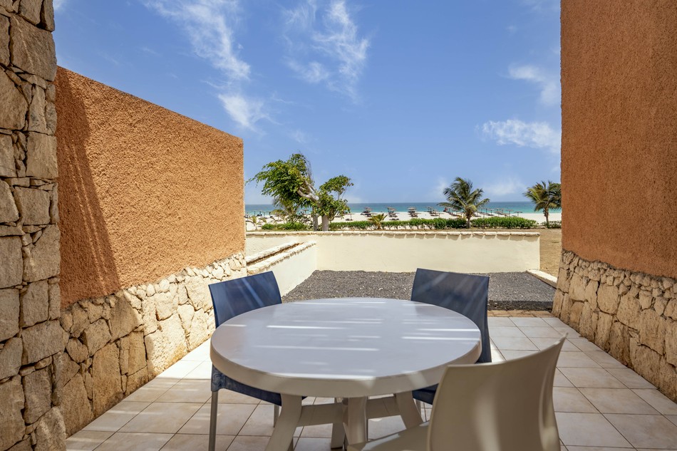 Terraza de la Junior Suite Vista Mar del Occidental Boa Vista Beach